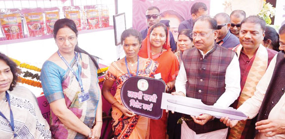 सीएम ने लक्ष्मी सखी मिलेट कार्ट का किया शुभारंभ