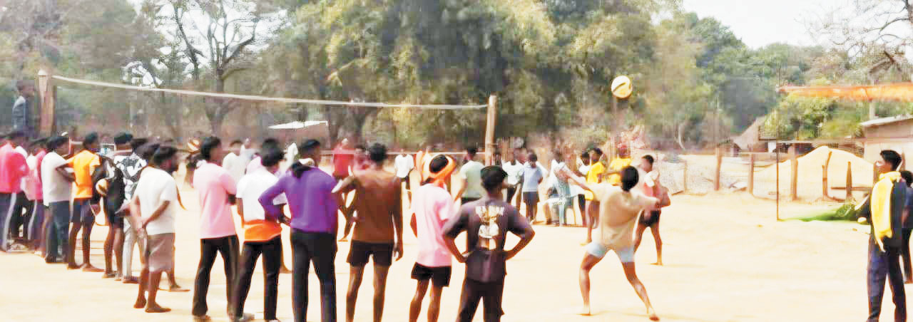 हड़ेली में वॉलीबाल स्पर्धा