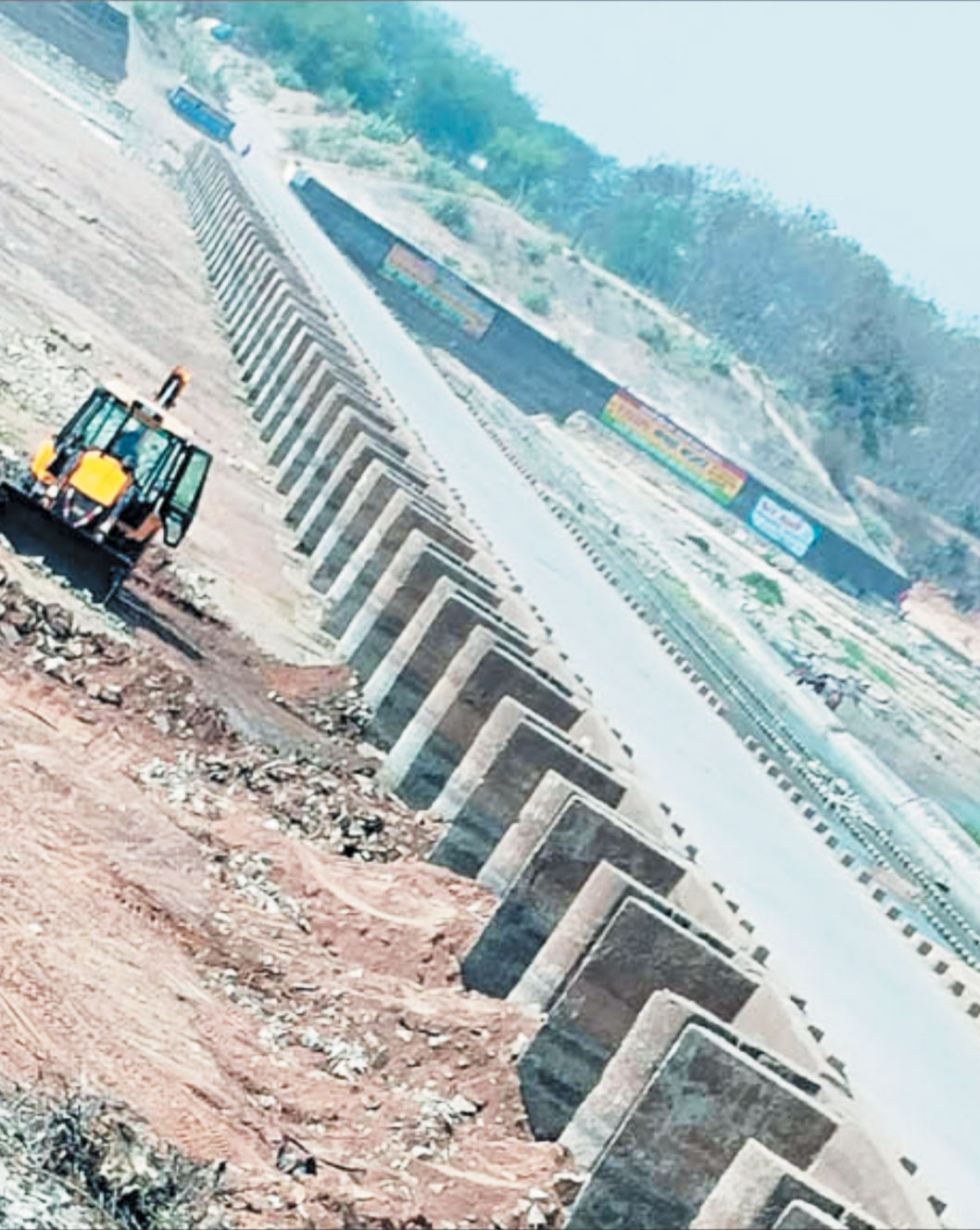 प्रस्तावित पुल का निर्माण शुरू नहीं, आंदोलन की चेतावनी