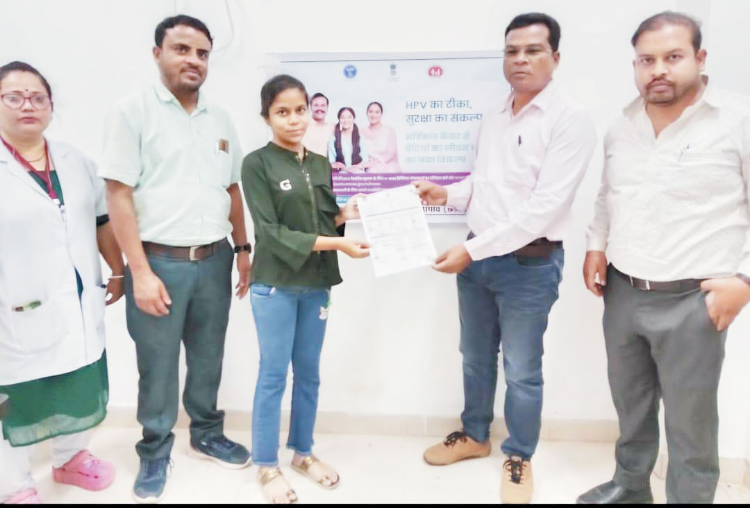 जिला अस्पताल में एचपीवी टीकाकरण और शिशु संरक्षण माह का शुभारंभ