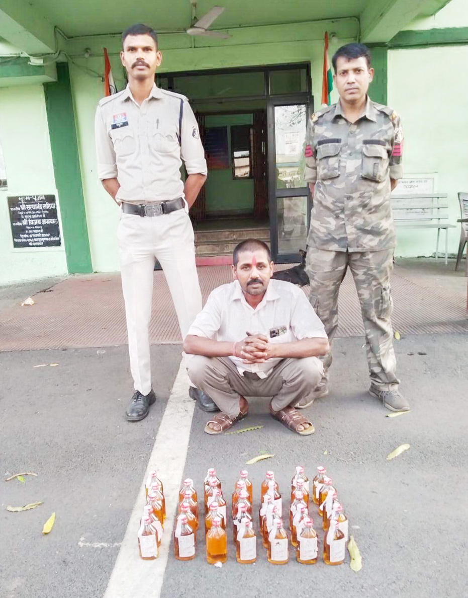 होटल में छिपाकर रखी अवैध शराब जब्त
