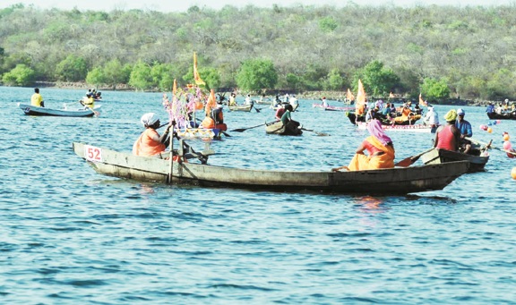 महानदी रिवर बोट चैंपियनशिप में 52 टीमों ने लिया भाग