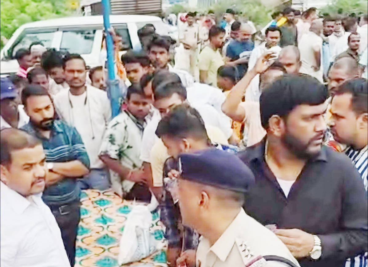 नेशनल हाईवे-30 जाम करने वाले 6 लोगों पर मामला दर्ज
