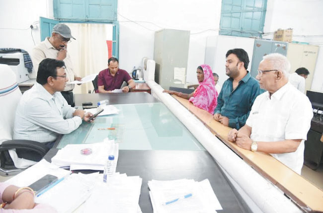  जनदर्शन : दशहरा मैदान-कॉलेज के पास अवैध ठेले-खोमचे और नशे के कारोबार पर शिकायत