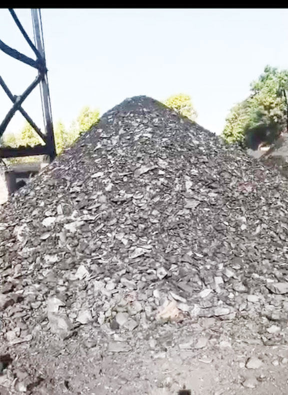 गायत्री खदान से पत्थर मिश्रित कोयला बेचने की शिकायत