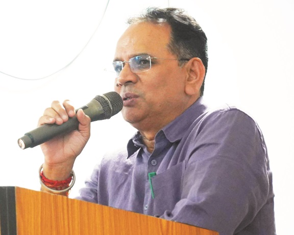 कॉलेज विद्यार्थियों को एआई यूथ स्किल प्रोग्राम की दी जानकारी