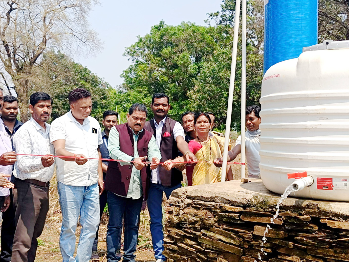 विधायक ने किया जल शुद्धिकरण इकाई का उद्घाटन
