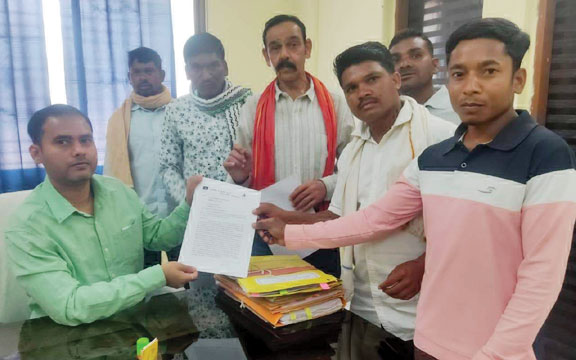 मक्का प्रोसेसिंग प्लांट से संबंधित समस्याओं के समाधान और पुन: संचालन की मांग, ज्ञापन सौंपा