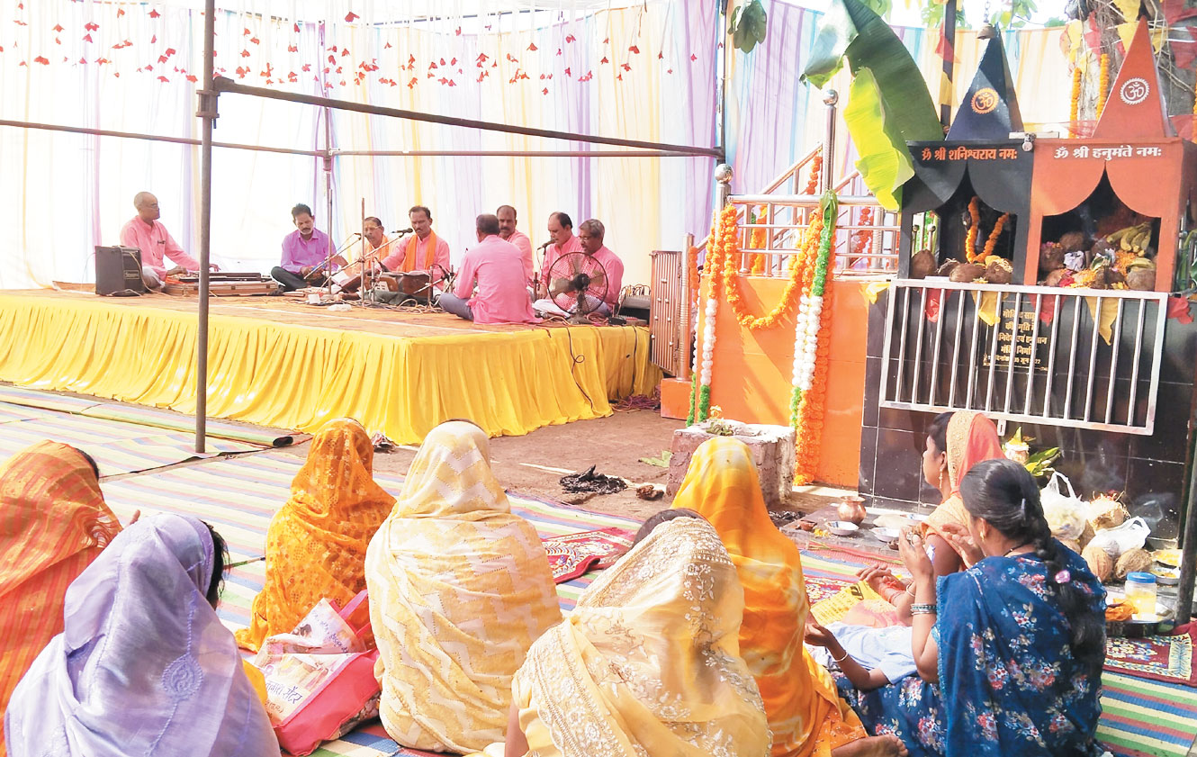 जन्मोत्सव पर मंदिरों में हनुमान चालीसा-सुन्दरकांड का पाठ