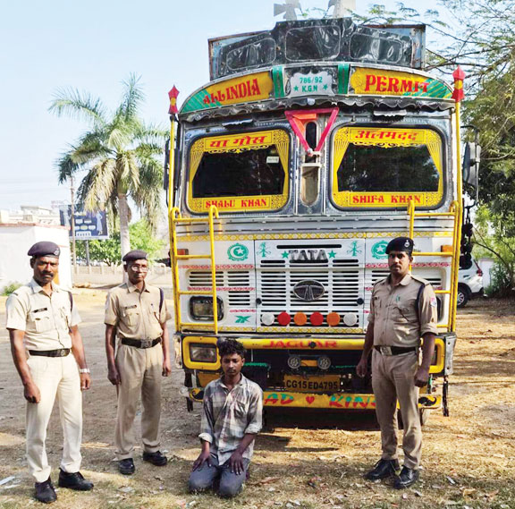 रेल लाइन में लगे कॉपर केबल की चोरी, आरोपी गिरफ्तार