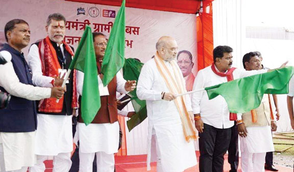 ककनार घाटी के नीचे थमा लाल आतंक का शोर, अब गूंजती है बस की हॉर्न