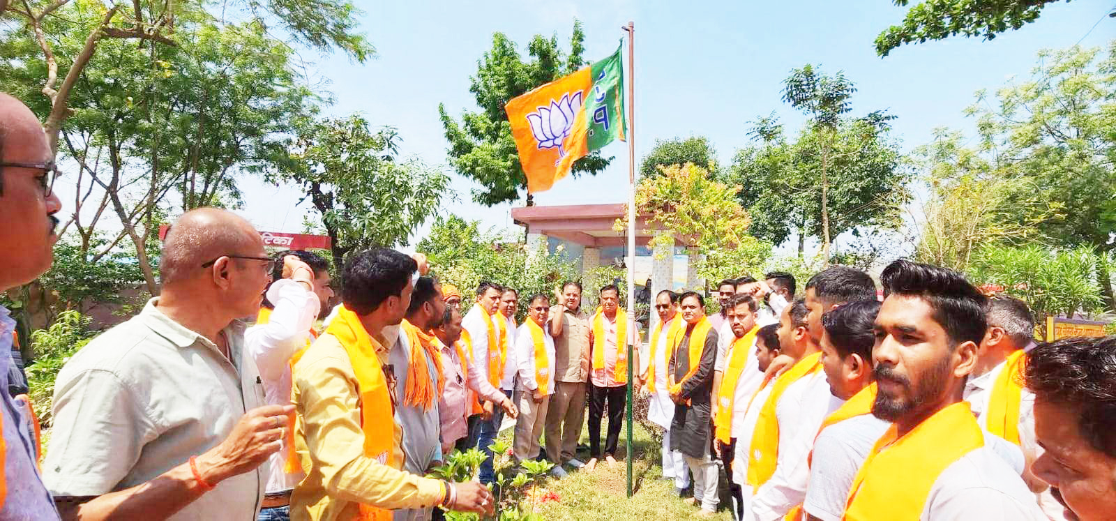 संगठनात्मक क्षमता को मजबूत करने पर बल