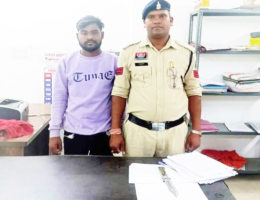 पार्षद को चाकू दिखा जान से मारने की धमकी, आदतन बदमाश  गिरफ्तार