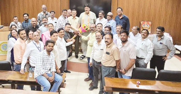 पादप बोर्ड उपाध्यक्ष अंजय शुक्ला का सम्मान