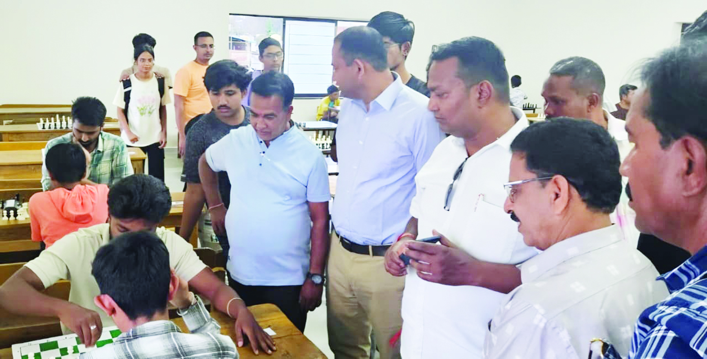कायस्थ समाज ने कराया राज्य स्तरीय शतरंज प्रतियोगिता, शह और मात के रोमांचक मुकाबले