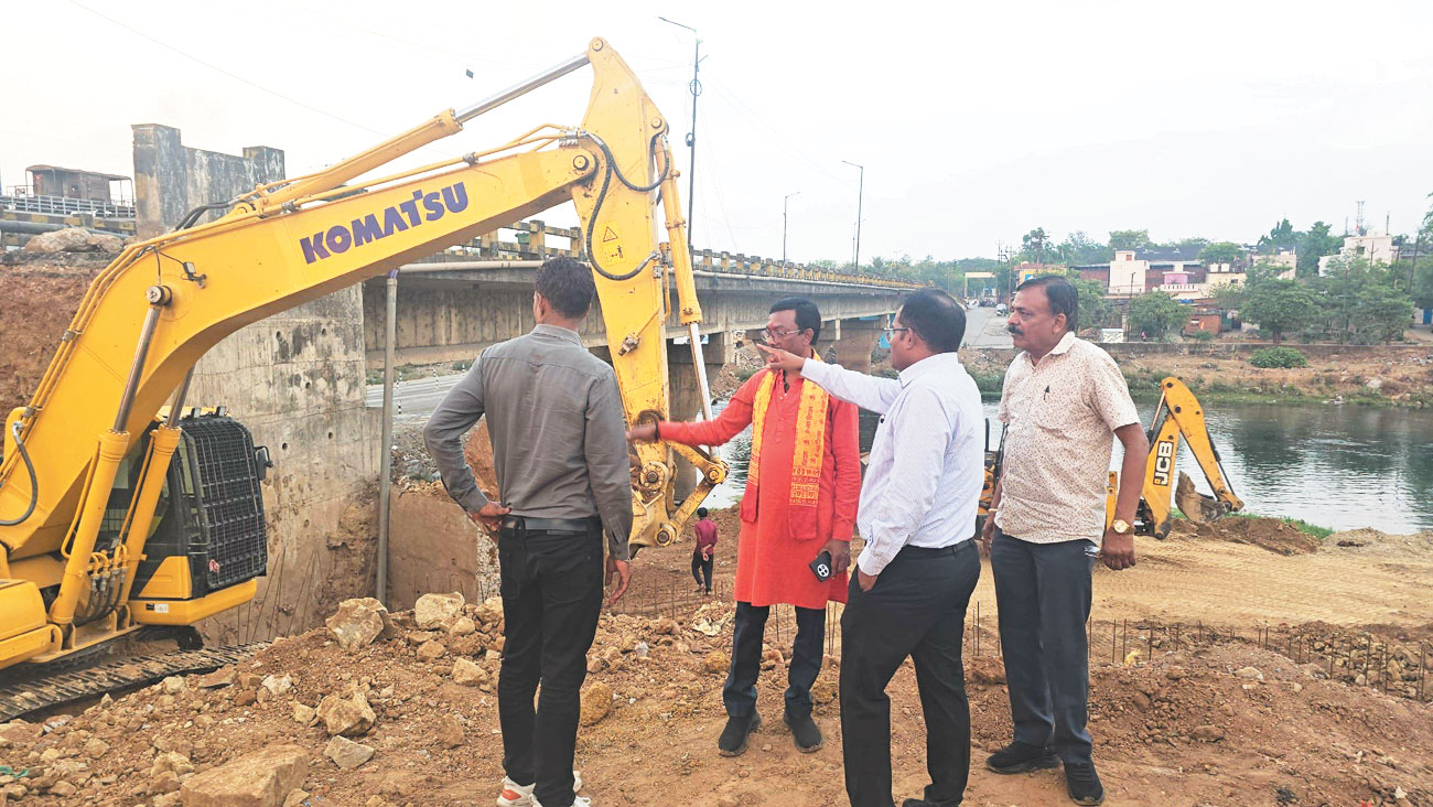 आकार ले रहा शहर के चारों दिशाओं को जोडऩे वाला सडक़ 