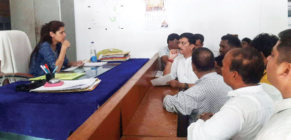 ग्राम सडक़ों से कोयला परिवहन का विरोध तेज, कांग्रेस ने दी आंदोलन की चेतावनी