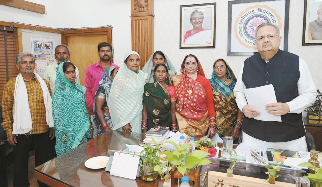 पंच-सरपंचों ने विस अध्यक्ष से की मुलाकात