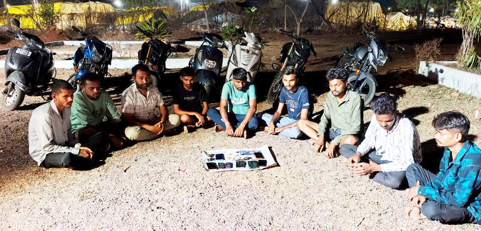 मिनी स्टेडियम में जुआ,  9 आरोपी गिरफ्तार