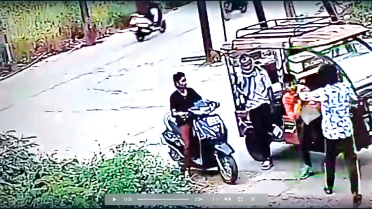सड्ढू में खौफनाक चाकूबाजी