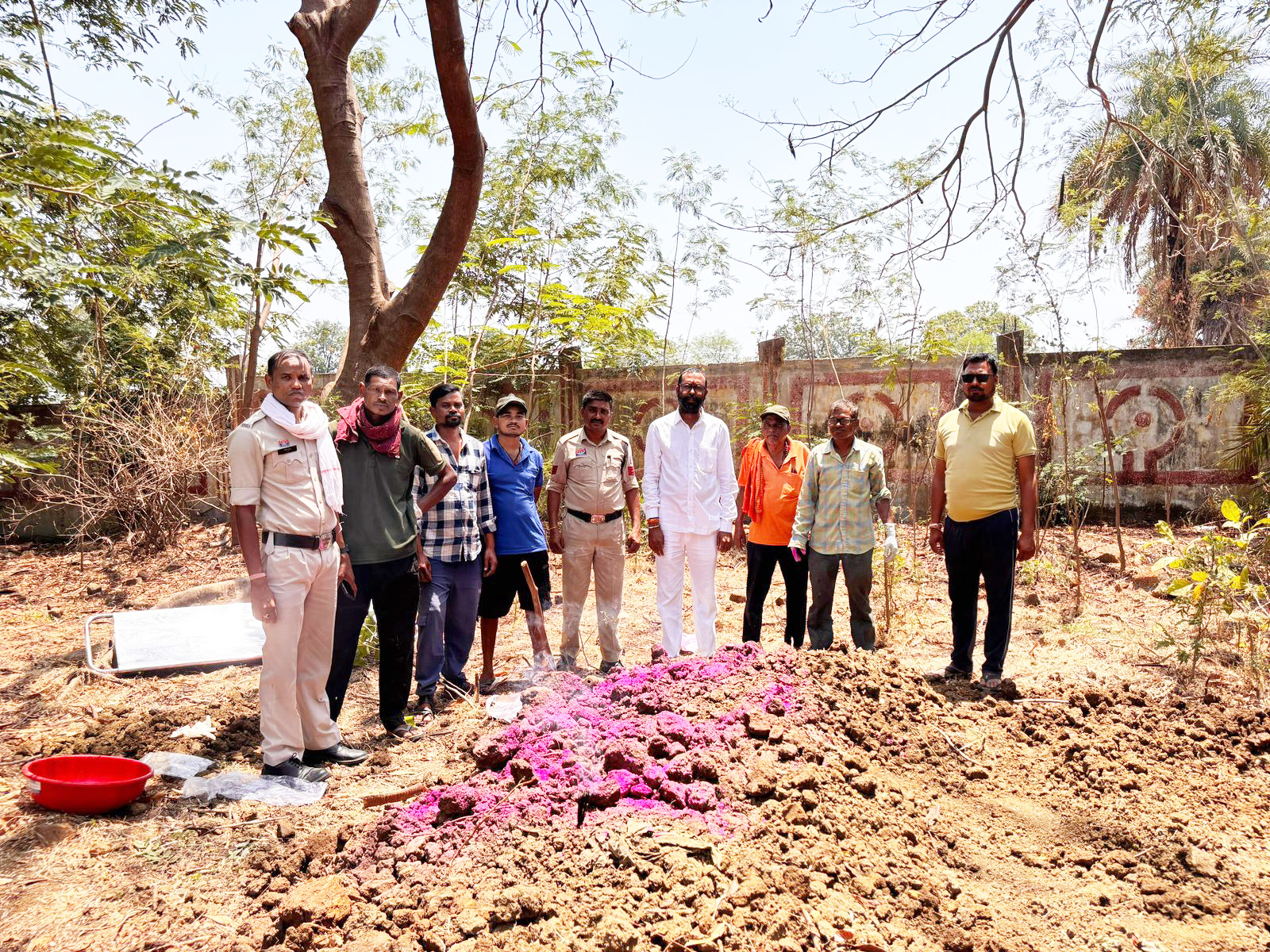 बोल बम सेवा समिति ने दी अज्ञात शव को सद्गति