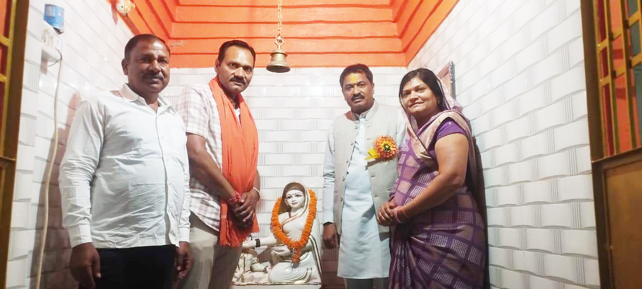 भाजपा का गांव बस्ती चलो अभियान  मानिकचौरी पहुंचे विधायक