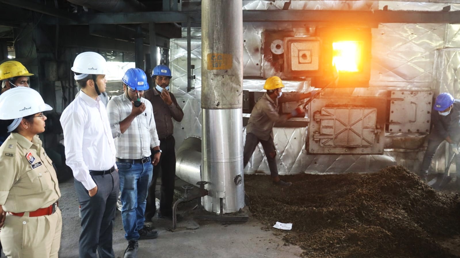 5 करोड़ के अवैध गांजा को नष्ट किया