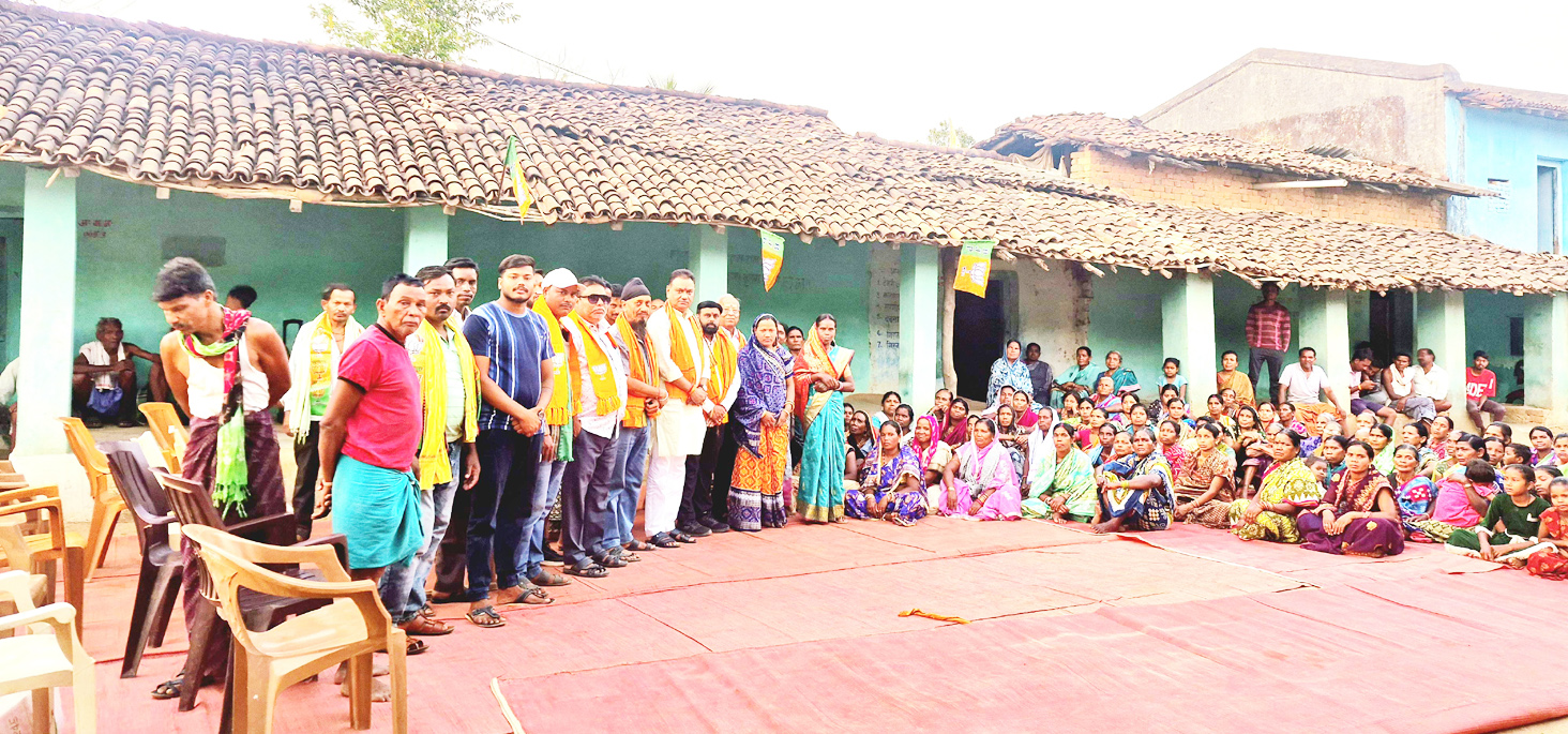 भाजपा स्थापना दिवस के अवसर पर गांव चलो, घर चलो अभियान