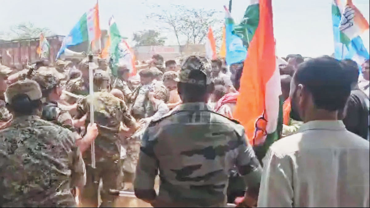 बाईपास रोड निर्माण, यातायात व्यवस्था, कांग्रेस का प्रदर्शन