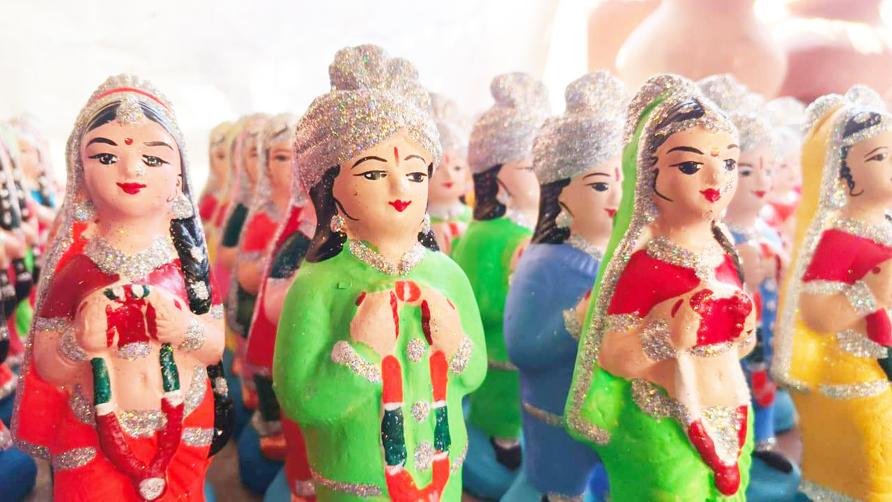 अक्षय तृतीया के लिए सजा बाजार