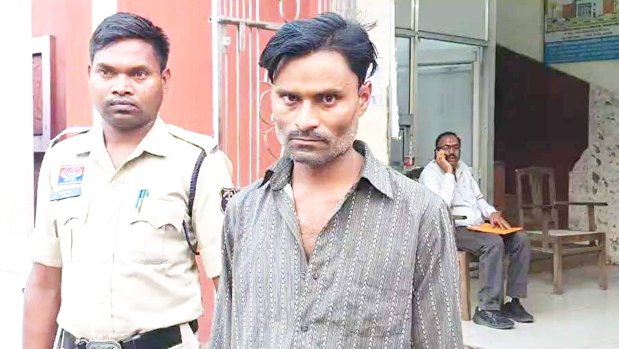 काम दिलाने के बहाने नाबालिग  को बेचा, आरोपी गिरफ्तार