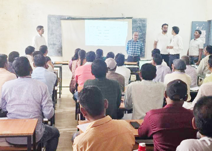 जनगणना: छुरा-देवभोग में पर्यवेक्षक व प्रगणकों को डिजिटल प्रशिक्षण