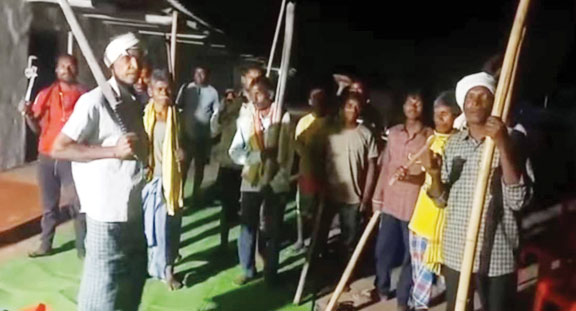 अधिग्रहित जमीन को लेकर बढ़ा तनाव