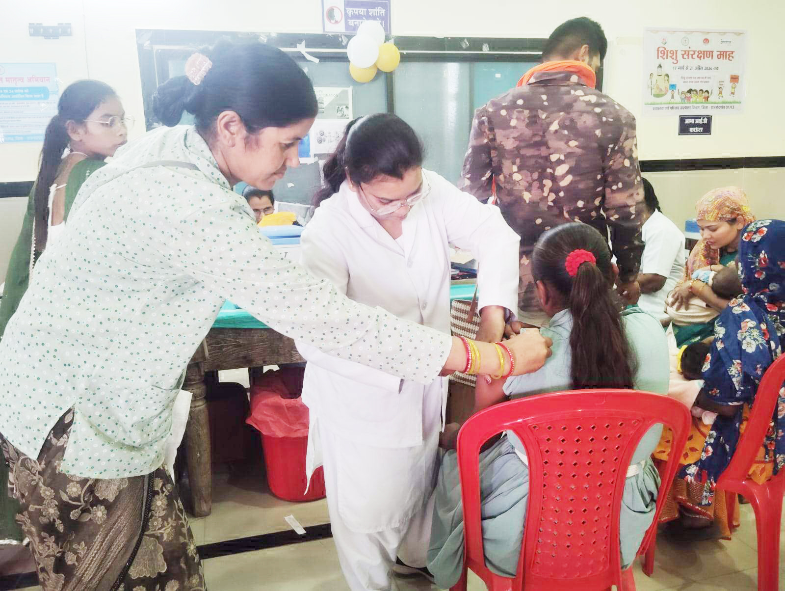 दो दिन में 379 किशोरियों को लगा नि:शुल्क एचपीवी टीका