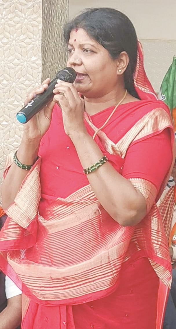 नारी के आत्म सम्मान को चोट पहुंचाई है कांग्रेस ने : अलका चंद्राकर