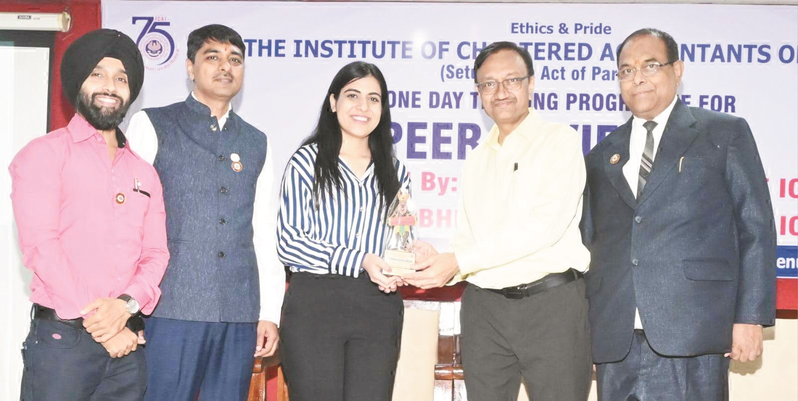 चार्टर्ड अकाउंटेंट्स का एक दिवसीय प्रशिक्षण