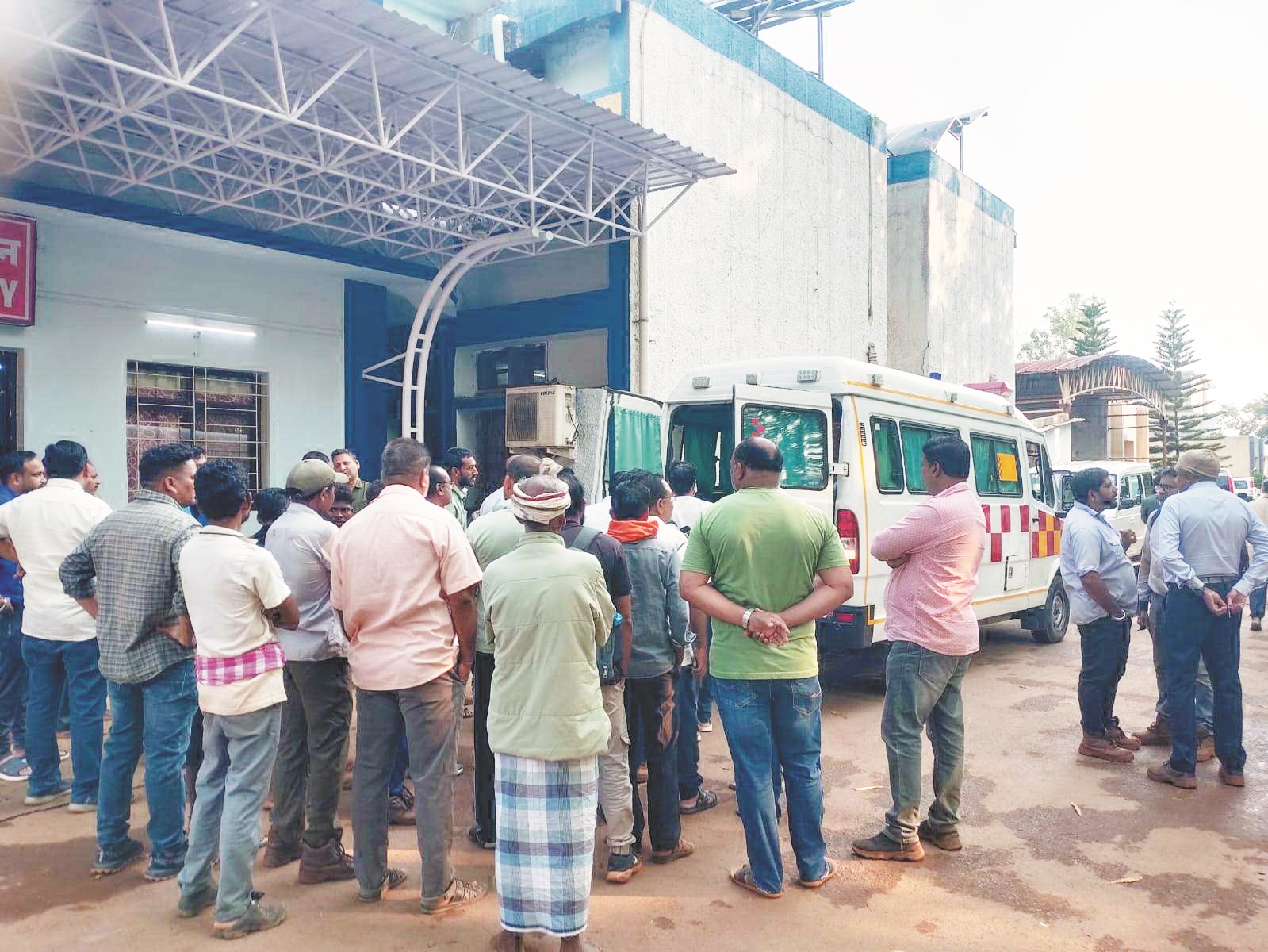 मालगाड़ी की चपेट में मजदूर गंभीर