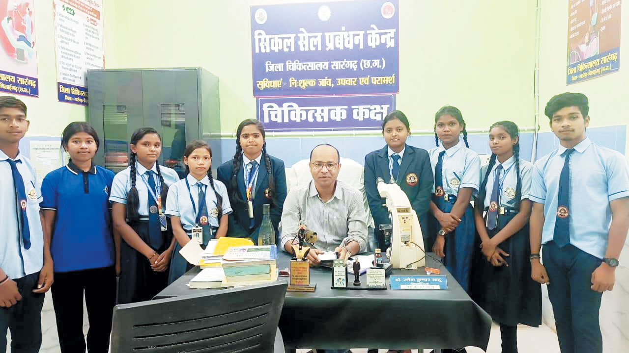 विद्यार्थियों ने जिला अस्पताल में की इंटर्नशिप