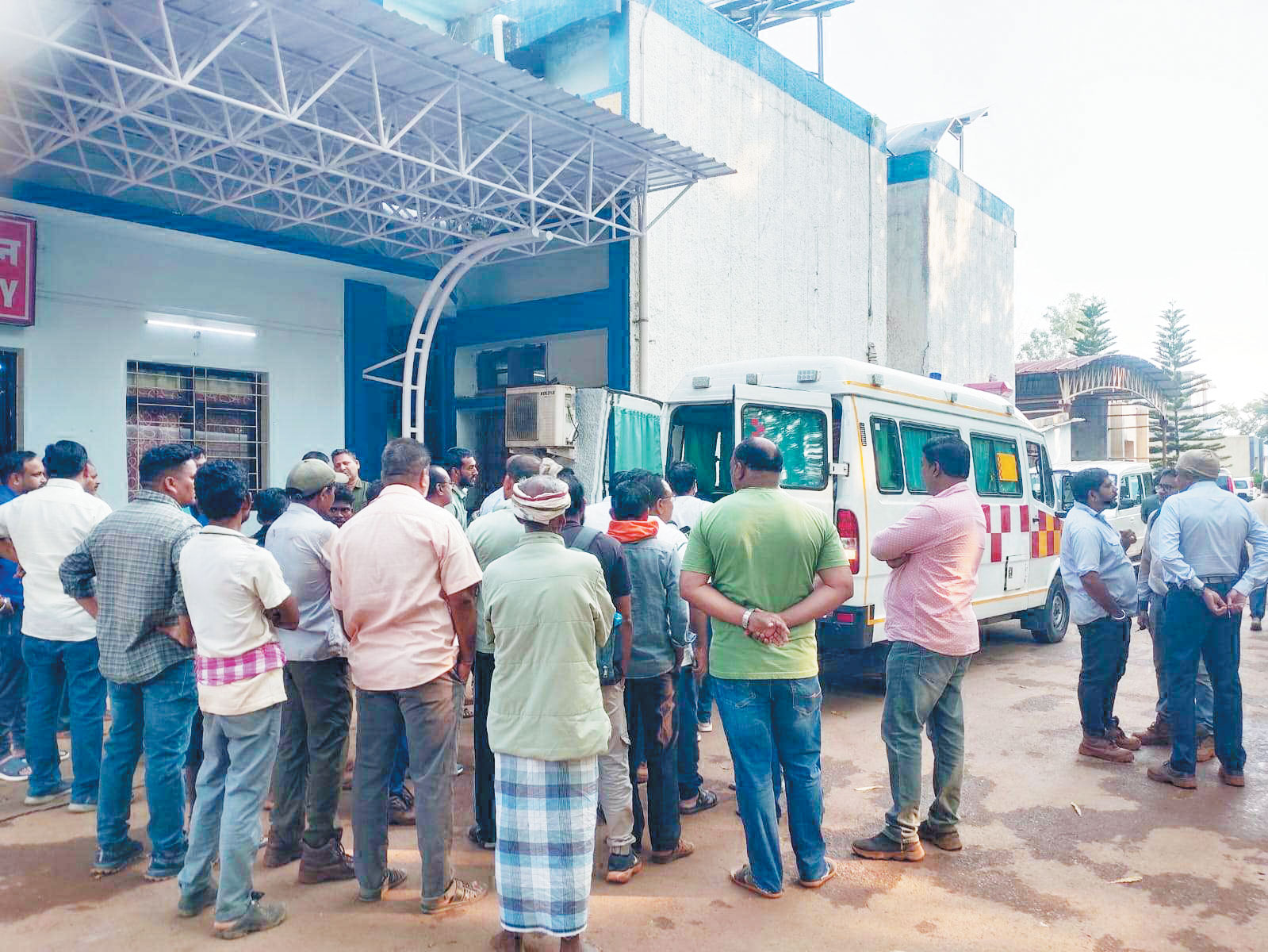 मालगाड़ी की चपेट में मजदूर गंभीर