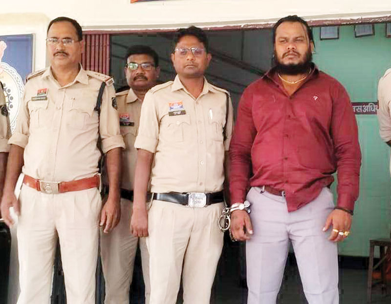 पटवारी दफ्तर में घुसकर मारपीट व जान से मारने की धमकी, आरोपी गिरफ्तार