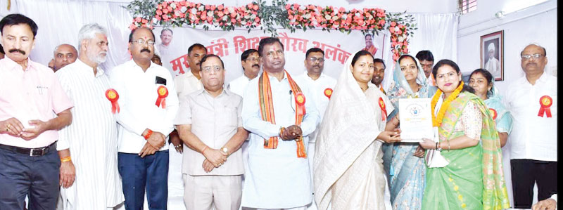 शिक्षकों के समर्पण से ही बच्चों का सर्वांगीण विकास-लक्ष्मी राजवाड़े