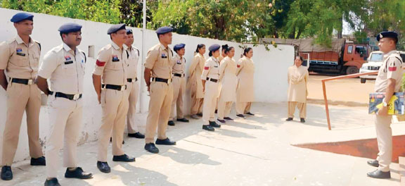 कोंडागांव नक्सल मुक्त घोषित, अब पुलिस खाकी वर्दी में