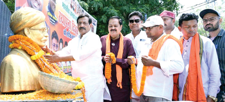 उत्कल गौरव मधुसूदन दास जयंती पर पुष्पांजलि