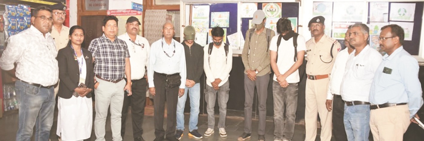 डुप्लीकेट एमएसटी रेल टिकट बनाने वाले गिरफ्तार