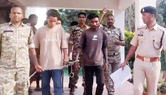 छेड़छाड़ -मारपीट, पांच आरोपी गिरफ्तार