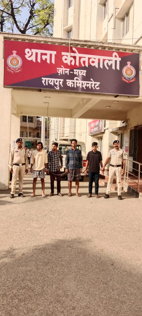 11 ग्राम से अधिक हेरोइन के साथ तस्कर और सप्लायर गिरफ्तार 
