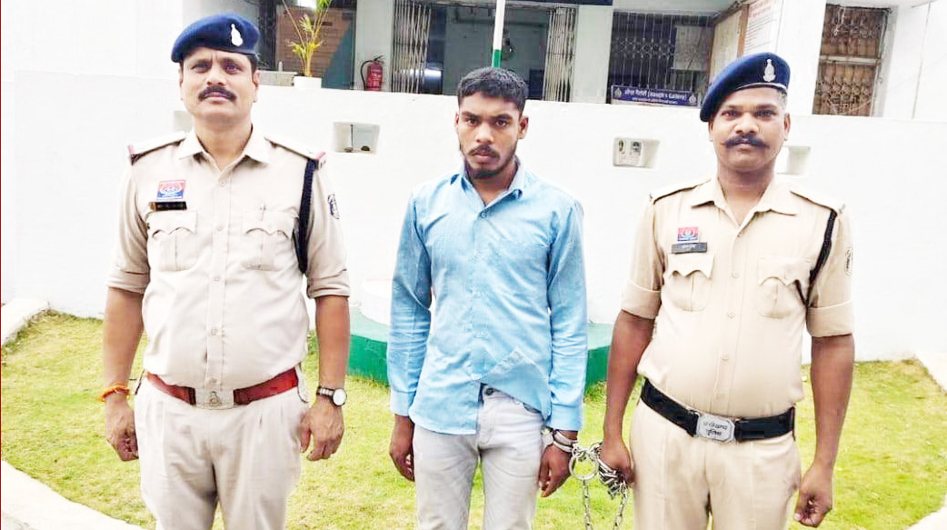 अश्लील वीडियो फैलाने की धमकी दे वसूली, महाराष्ट्र से आरोपी बंदी