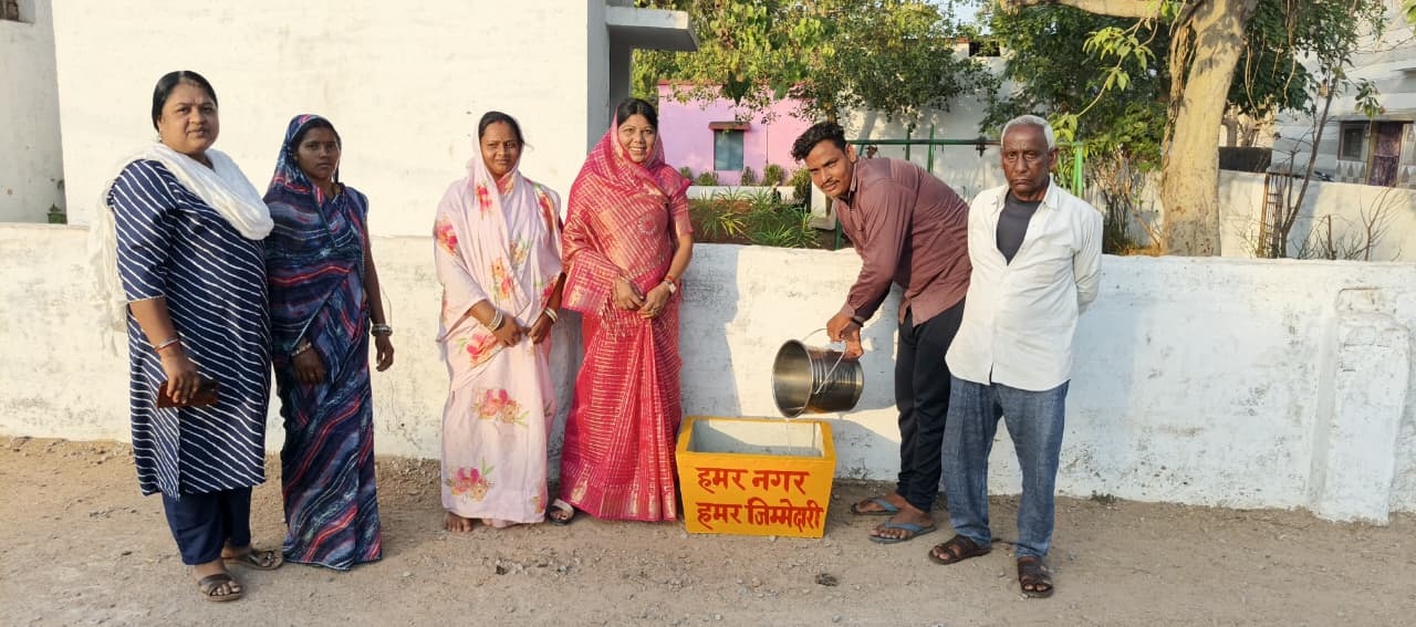 नपं अध्यक्ष ने मूक पशु-पक्षियों  के प्रति दिखाई संवेदना