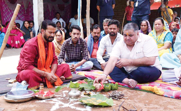 अंधला में शिव मंदिर जीर्णोद्धार व संत कबीर मंदिर निर्माण का भूमिपूजन, मंत्री हुए शामिल