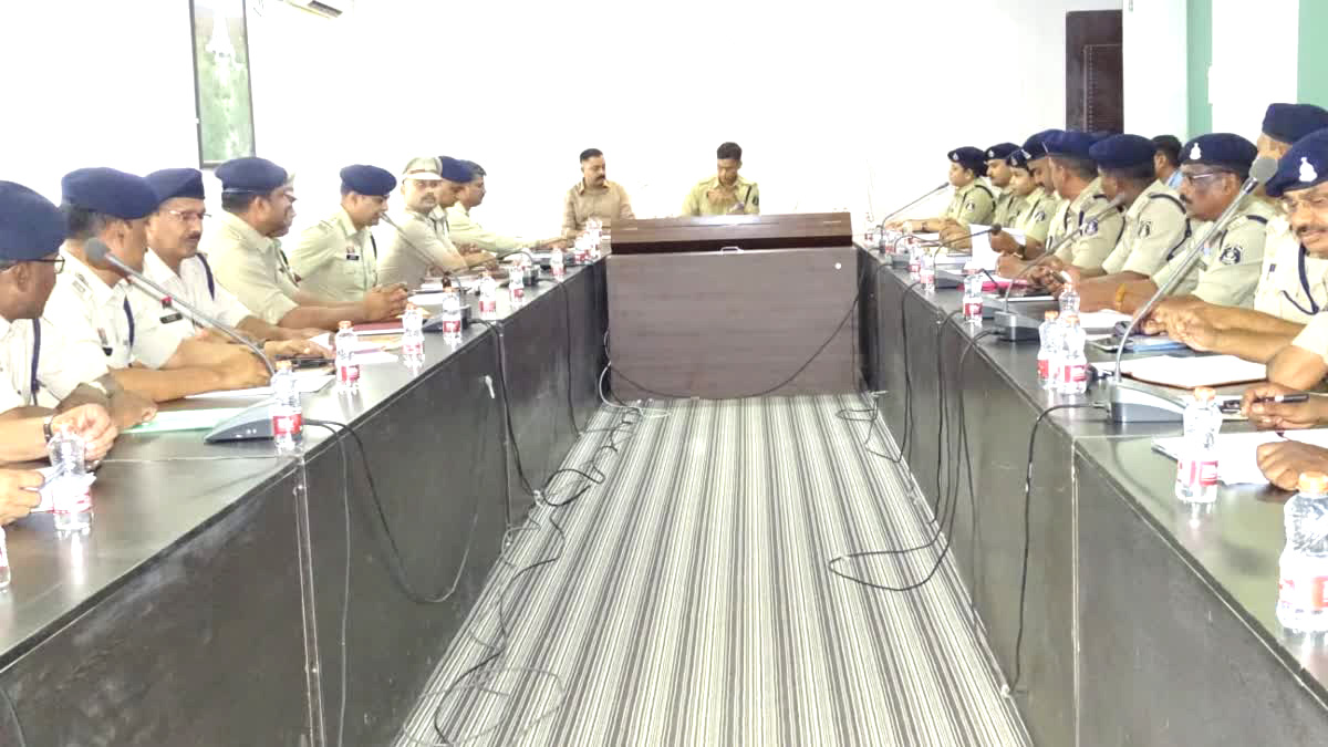 शिकायत आई तो तुरंत करें कार्रवाई, लापरवाही बर्दाश्त नहीं